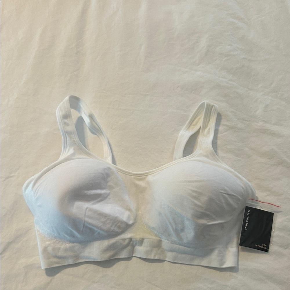 Elegant White Wireless Bra